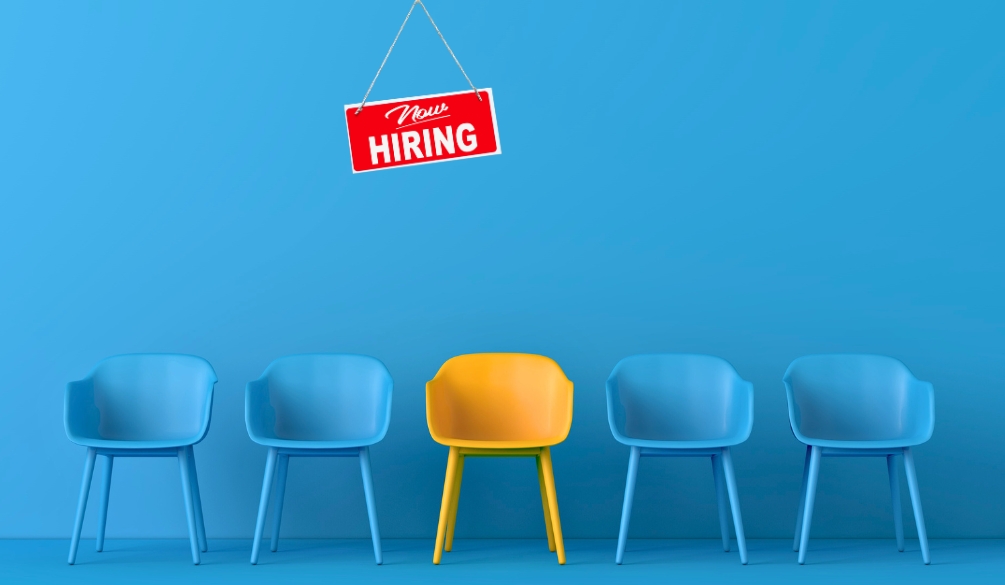 The Benefits of Hiring an Association Collection Service Over In-House Efforts.